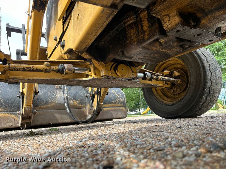 image for item NM9820 1989 Ford 455C backhoe