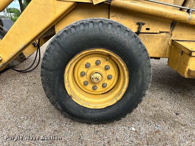 image for item NM9820 1989 Ford 455C backhoe