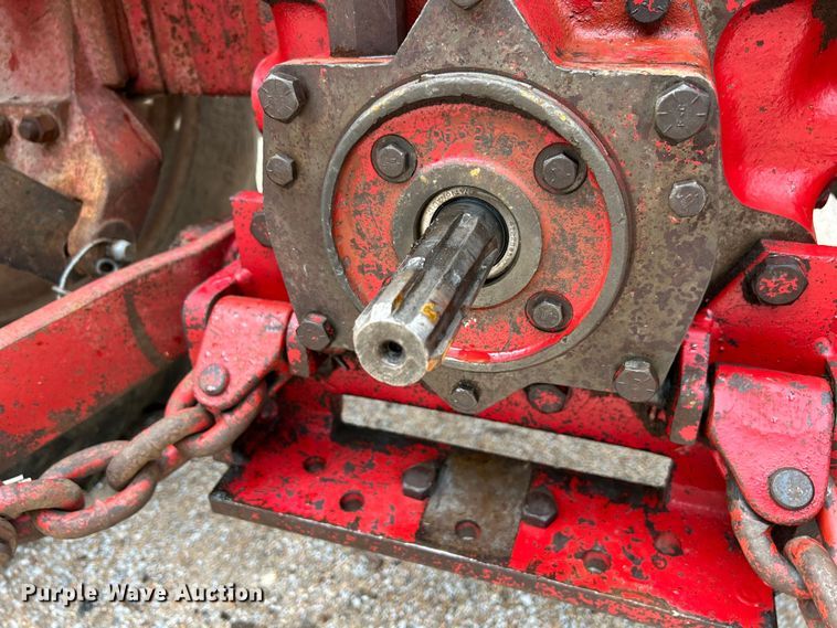 image for item NM9821 1970 International Harvester 544 Tractor