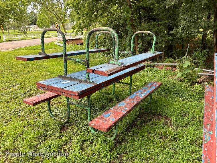 image for item NM9822 (7) picnic tables