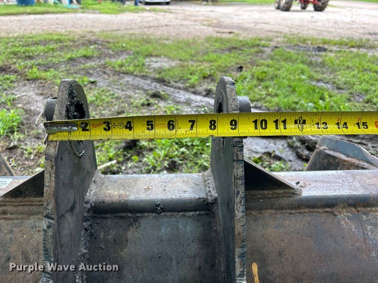 image for item NM9823 Excavator bucket
