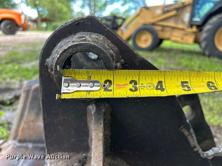 image for item NM9823 Excavator bucket