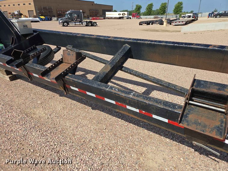 image for item DQ0007 2012 MD Products Inc Mega Stud header trailer