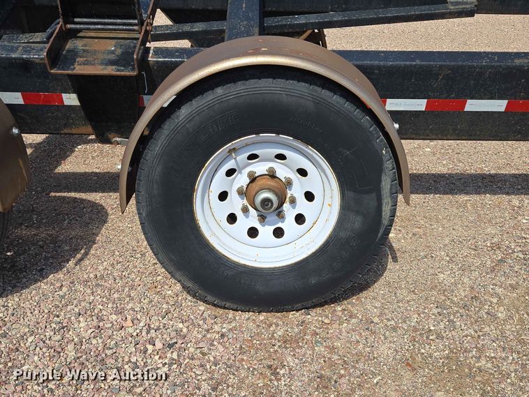 image for item DQ0007 2012 MD Products Inc Mega Stud header trailer