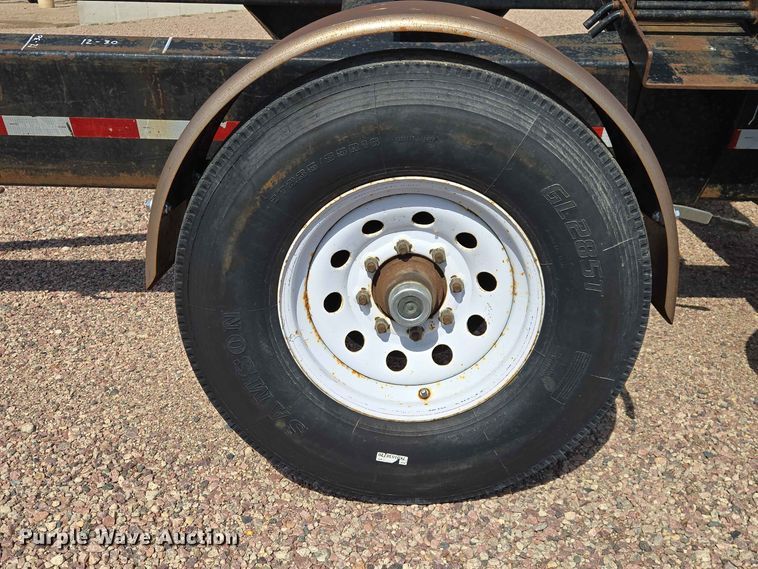 image for item DQ0007 2012 MD Products Inc Mega Stud header trailer