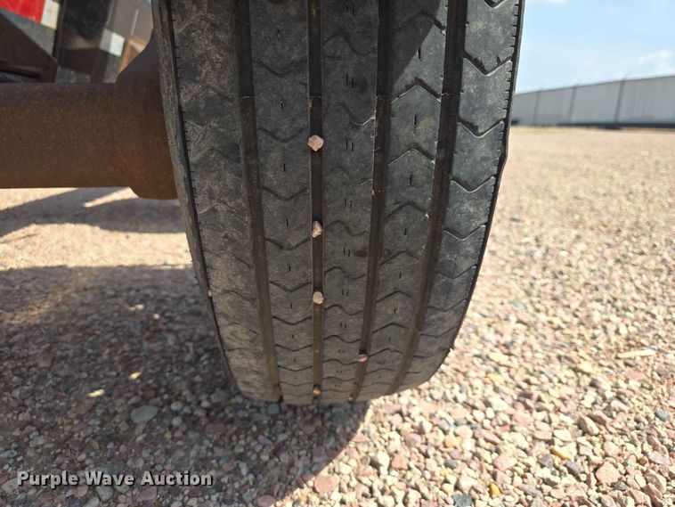 image for item DQ0007 2012 MD Products Inc Mega Stud header trailer