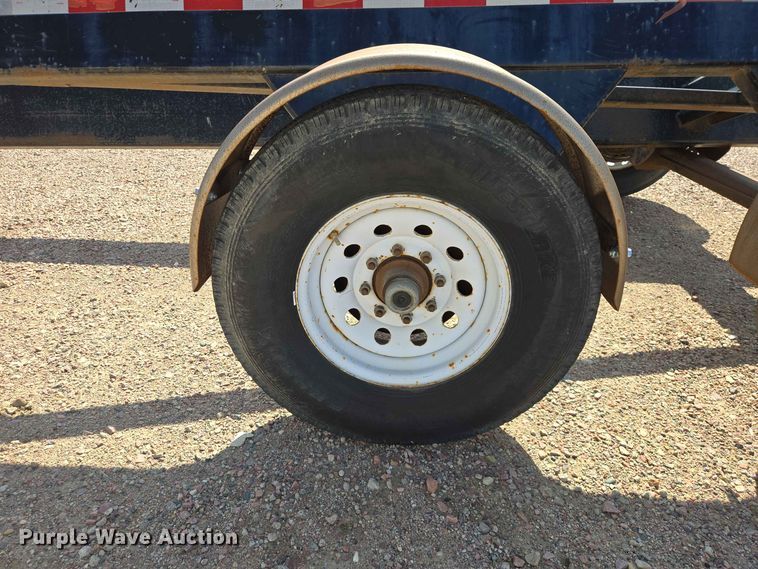 image for item DQ0007 2012 MD Products Inc Mega Stud header trailer