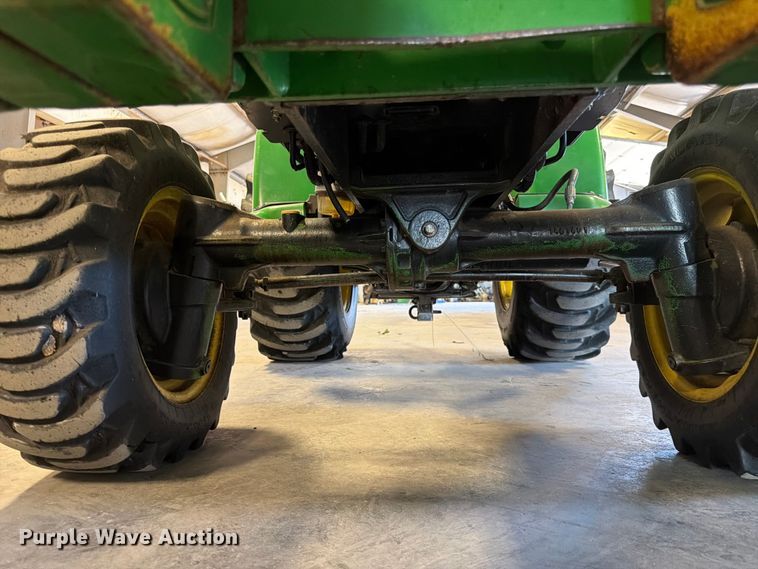image for item DQ7949 2016 John Deere 3038E MFWD tractor