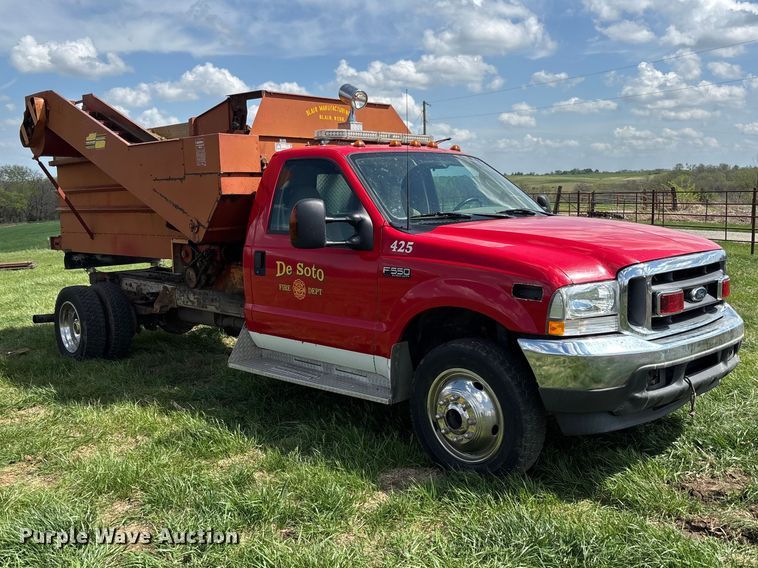 image for item EA4815 2003 Ford F550 feed mixer truck