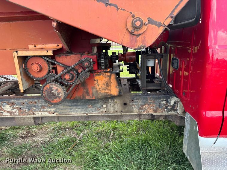 image for item EA4815 2003 Ford F550 feed mixer truck