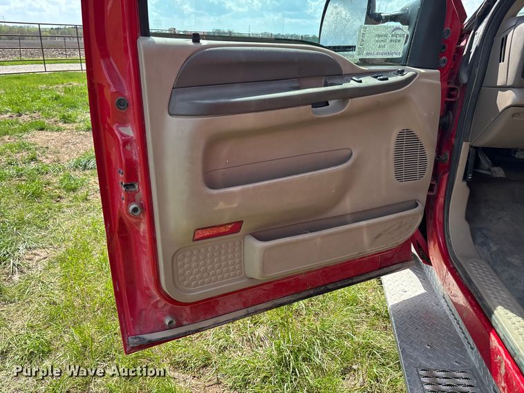 image for item EA4815 2003 Ford F550 feed mixer truck