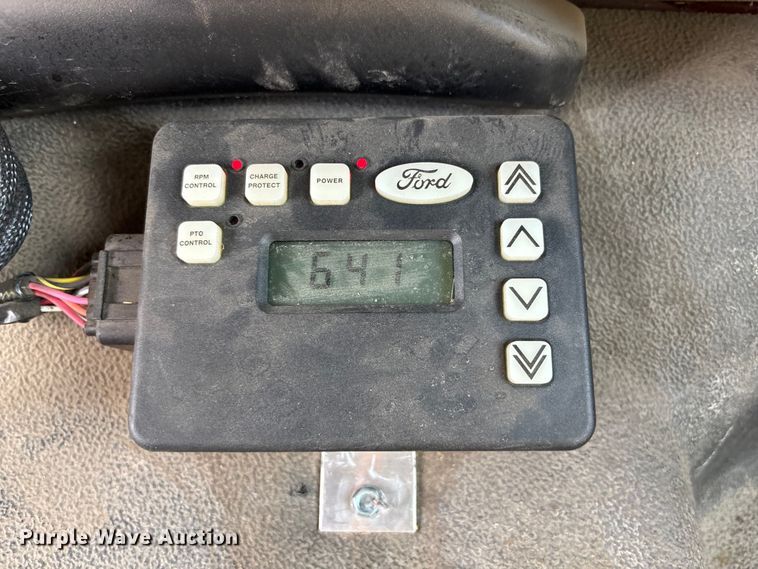 image for item EA4815 2003 Ford F550 feed mixer truck