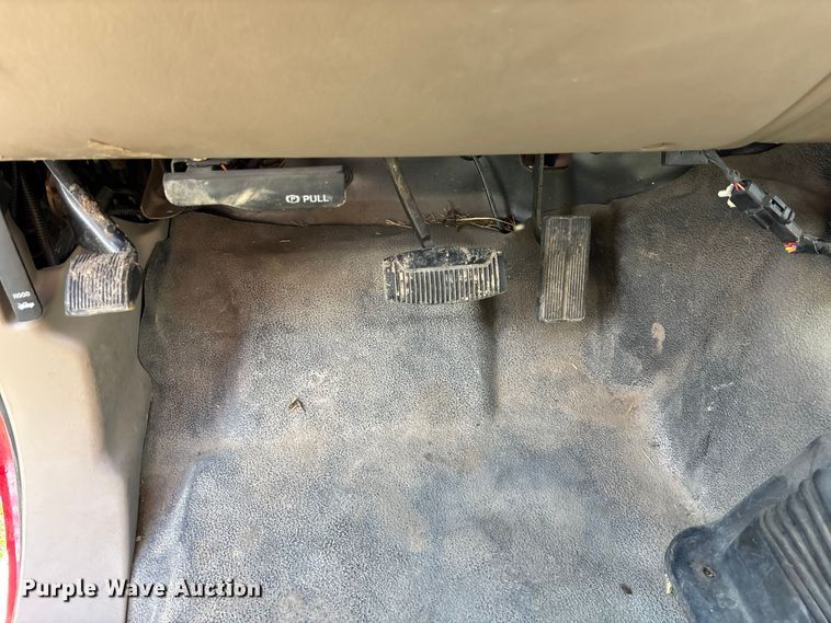 image for item EA4815 2003 Ford F550 feed mixer truck