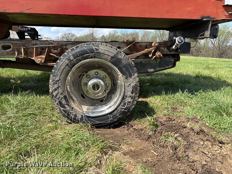 image for item EA4815 2003 Ford F550 feed mixer truck