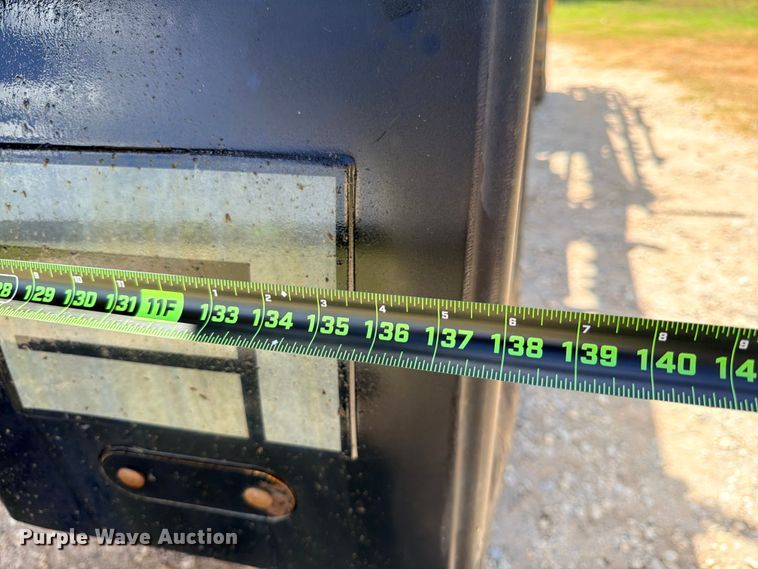 image for item ED5391 2000 Ag-Chem RoGator 1254 sprayer