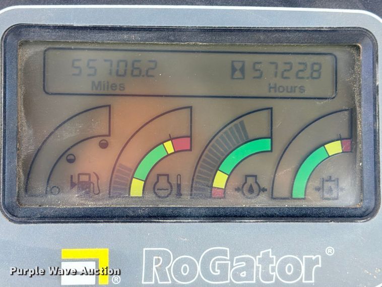 image for item ED5391 2000 Ag-Chem RoGator 1254 sprayer