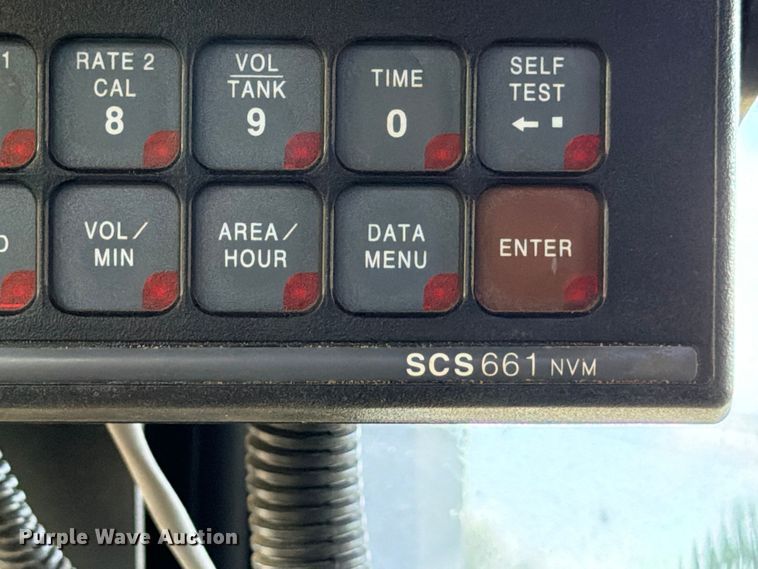 image for item ED5391 2000 Ag-Chem RoGator 1254 sprayer