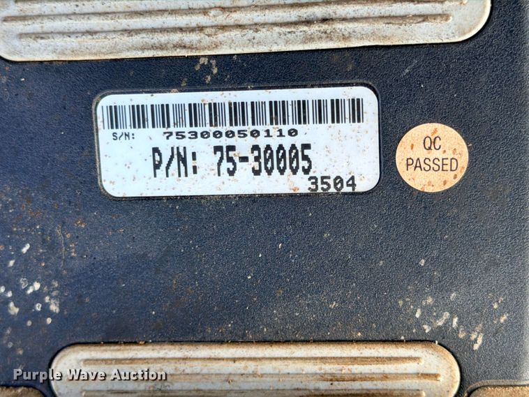 image for item ED5391 2000 Ag-Chem RoGator 1254 sprayer
