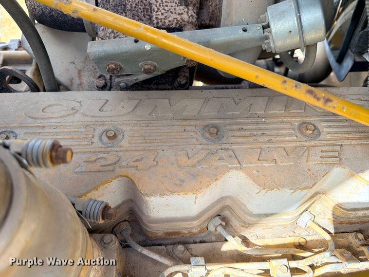 image for item ED5391 2000 Ag-Chem RoGator 1254 sprayer
