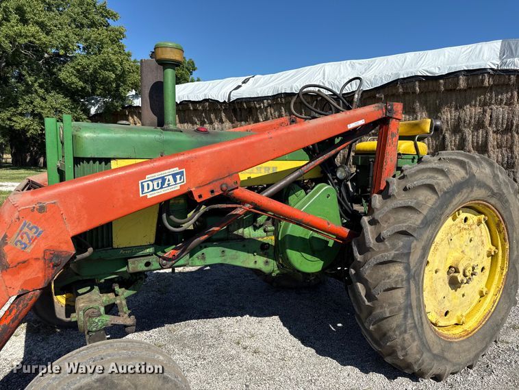 image for item EN0389 1959 John Deere 730 tractor