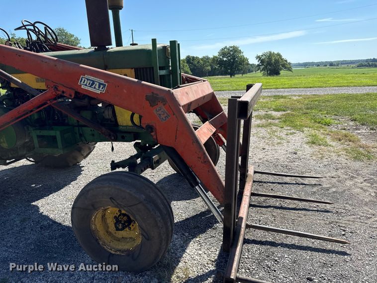 image for item EN0389 1959 John Deere 730 tractor
