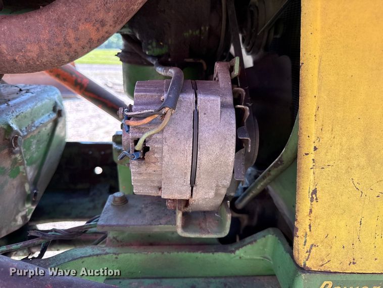 image for item EN0389 1959 John Deere 730 tractor