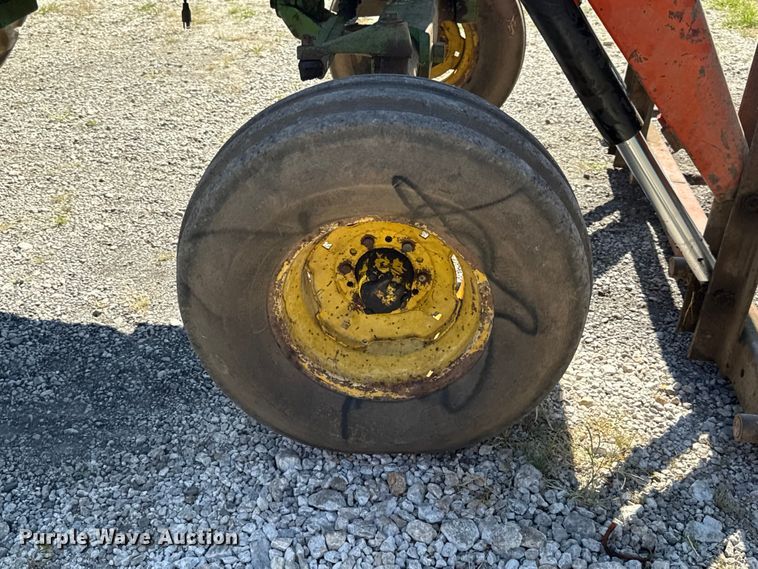 image for item EN0389 1959 John Deere 730 tractor