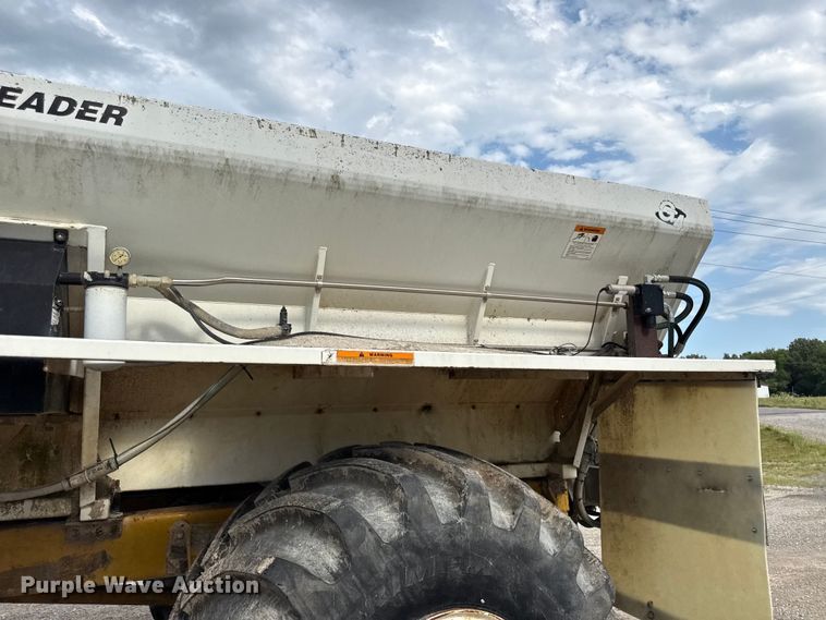 image for item EN0399 Terra Gator 1844 spreader