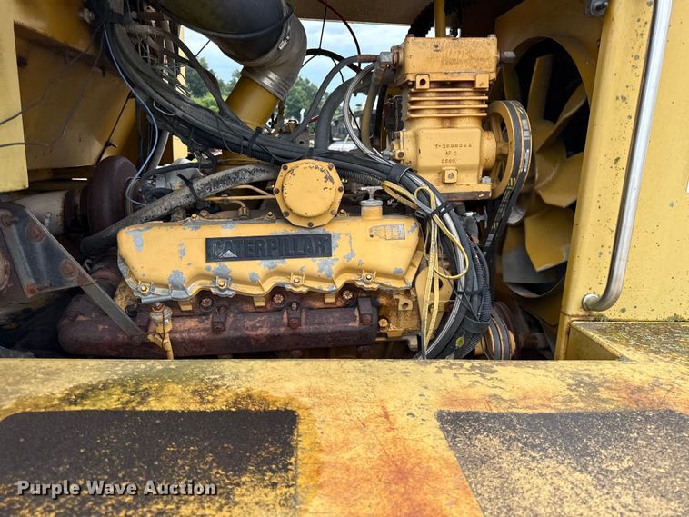 image for item EN0399 Terra Gator 1844 spreader