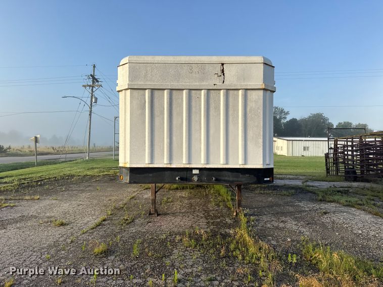image for item EN0416 2000 Neville Built livestock trailer