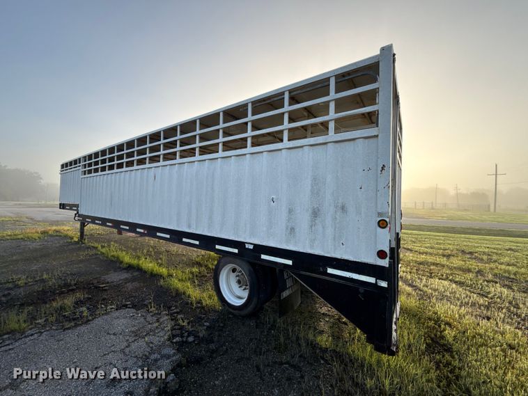 image for item EN0416 2000 Neville Built livestock trailer
