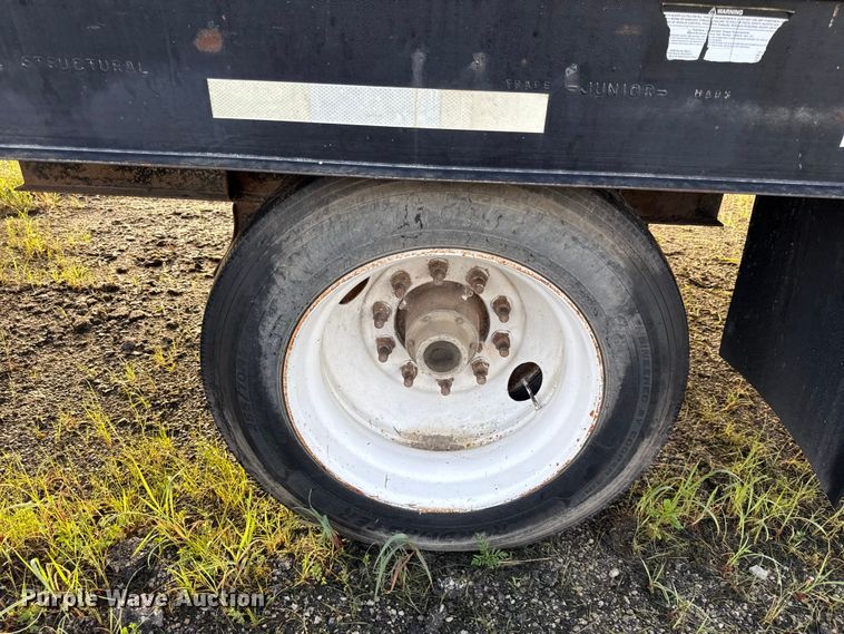 image for item EN0416 2000 Neville Built livestock trailer