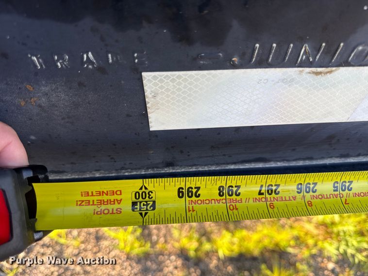 image for item EN0416 2000 Neville Built livestock trailer