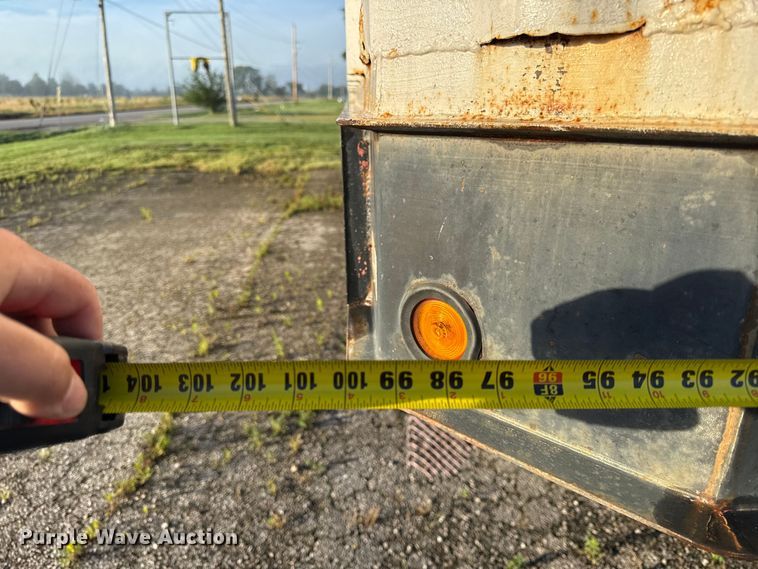 image for item EN0416 2000 Neville Built livestock trailer