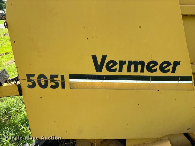 image for item EO4366 1988 Vermeer 505I round baler
