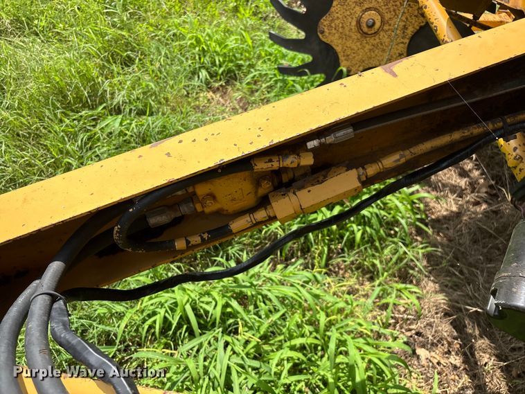 image for item EO4366 1988 Vermeer 505I round baler
