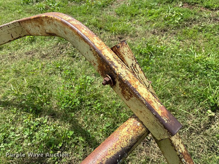 image for item EO4367 Tumble Bug  hay bale mover