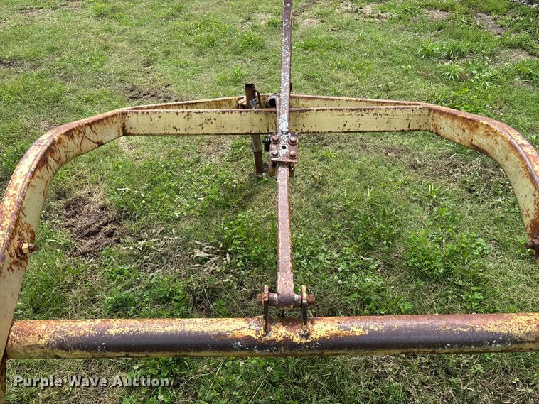 image for item EO4367 Tumble Bug  hay bale mover