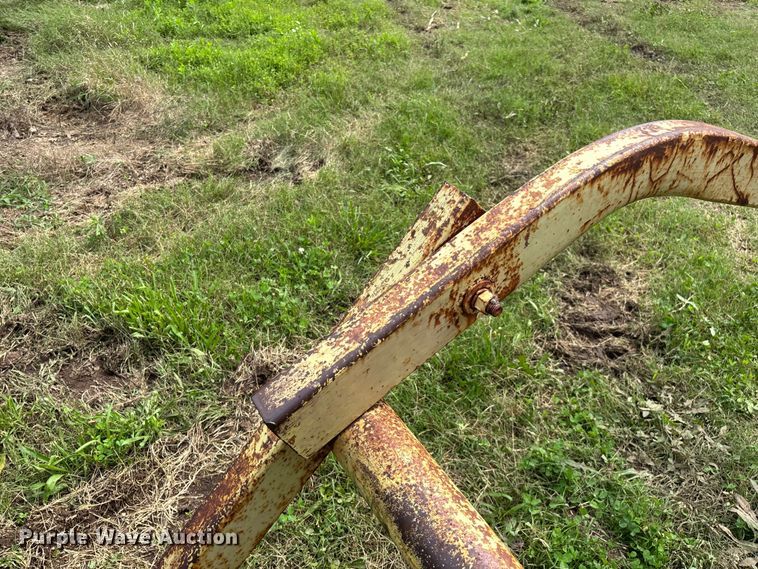 image for item EO4367 Tumble Bug  hay bale mover