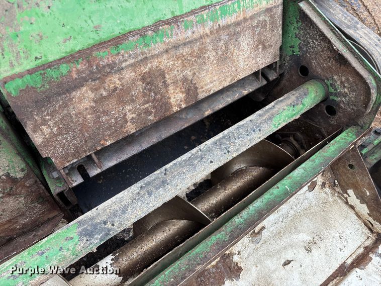 image for item EO4382 John Deere 3960 forage harvester