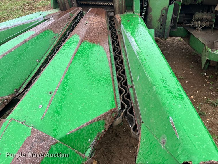 image for item EO4382 John Deere 3960 forage harvester