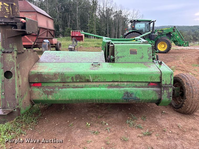 image for item EO4382 John Deere 3960 forage harvester