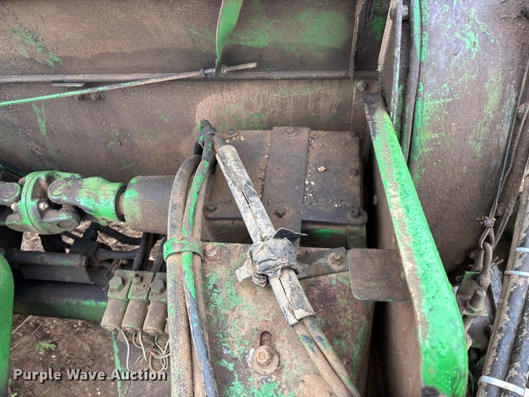 image for item EO4382 John Deere 3960 forage harvester