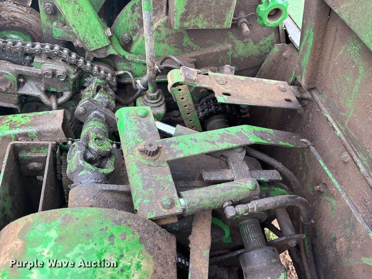 image for item EO4382 John Deere 3960 forage harvester