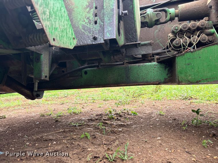 image for item EO4382 John Deere 3960 forage harvester