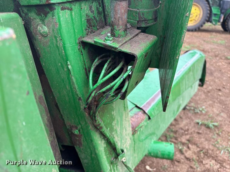 image for item EO4382 John Deere 3960 forage harvester