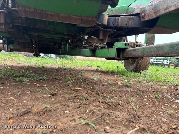 image for item EO4382 John Deere 3960 forage harvester