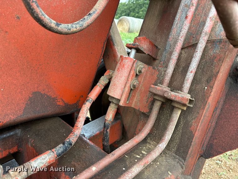 image for item EO4383 Richardton 770 silage dump wagon