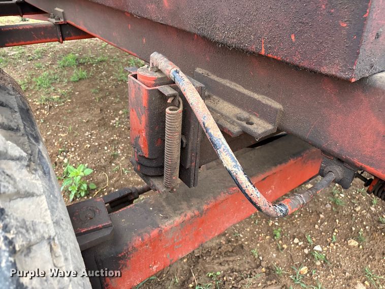 image for item EO4383 Richardton 770 silage dump wagon