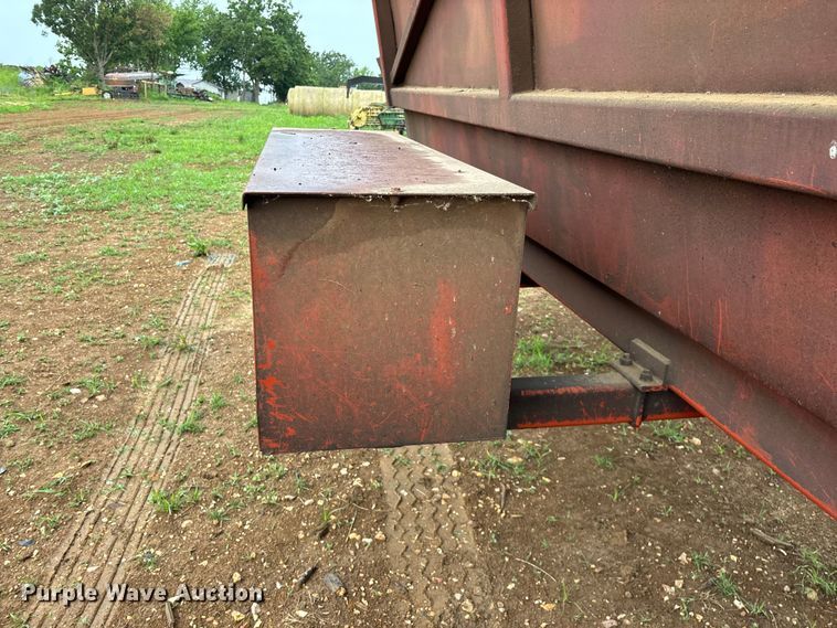 image for item EO4383 Richardton 770 silage dump wagon